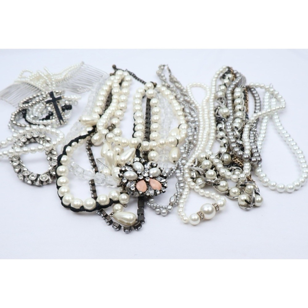 Wearable Fashion Jewelry Lot (9) Faux Pearls VTG Style Hollywood Glam Flapper